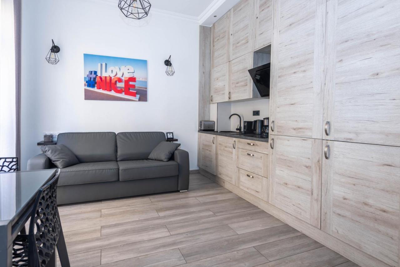 Nice Centre Flat - Modern, Quiet And Brand New Экстерьер фото