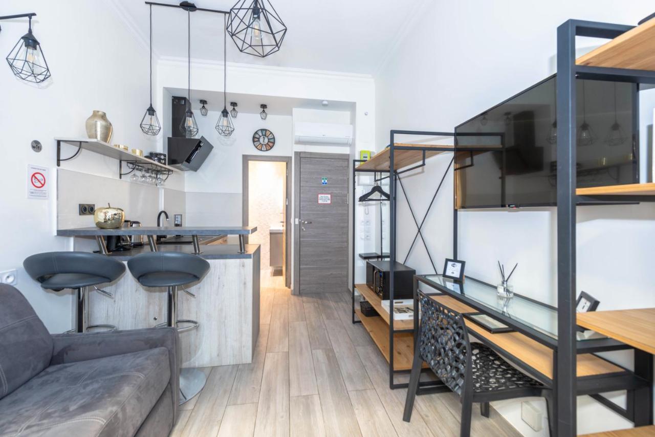 Nice Centre Flat - Modern, Quiet And Brand New Экстерьер фото