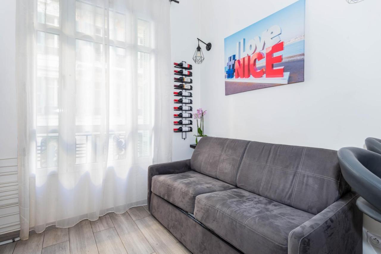 Nice Centre Flat - Modern, Quiet And Brand New Экстерьер фото
